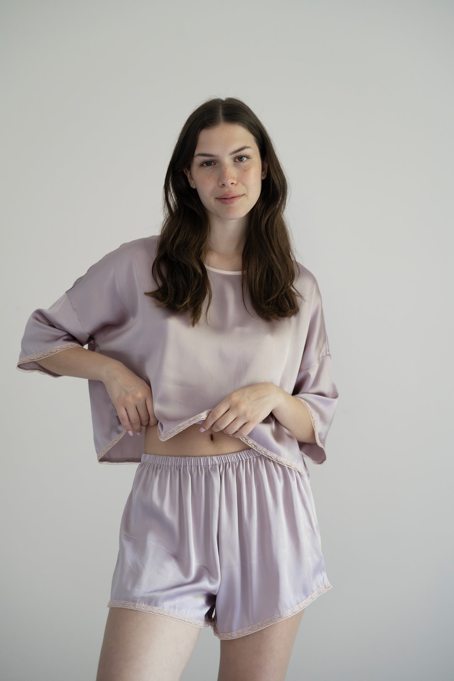 Completo Paloma variante malva con pizzo