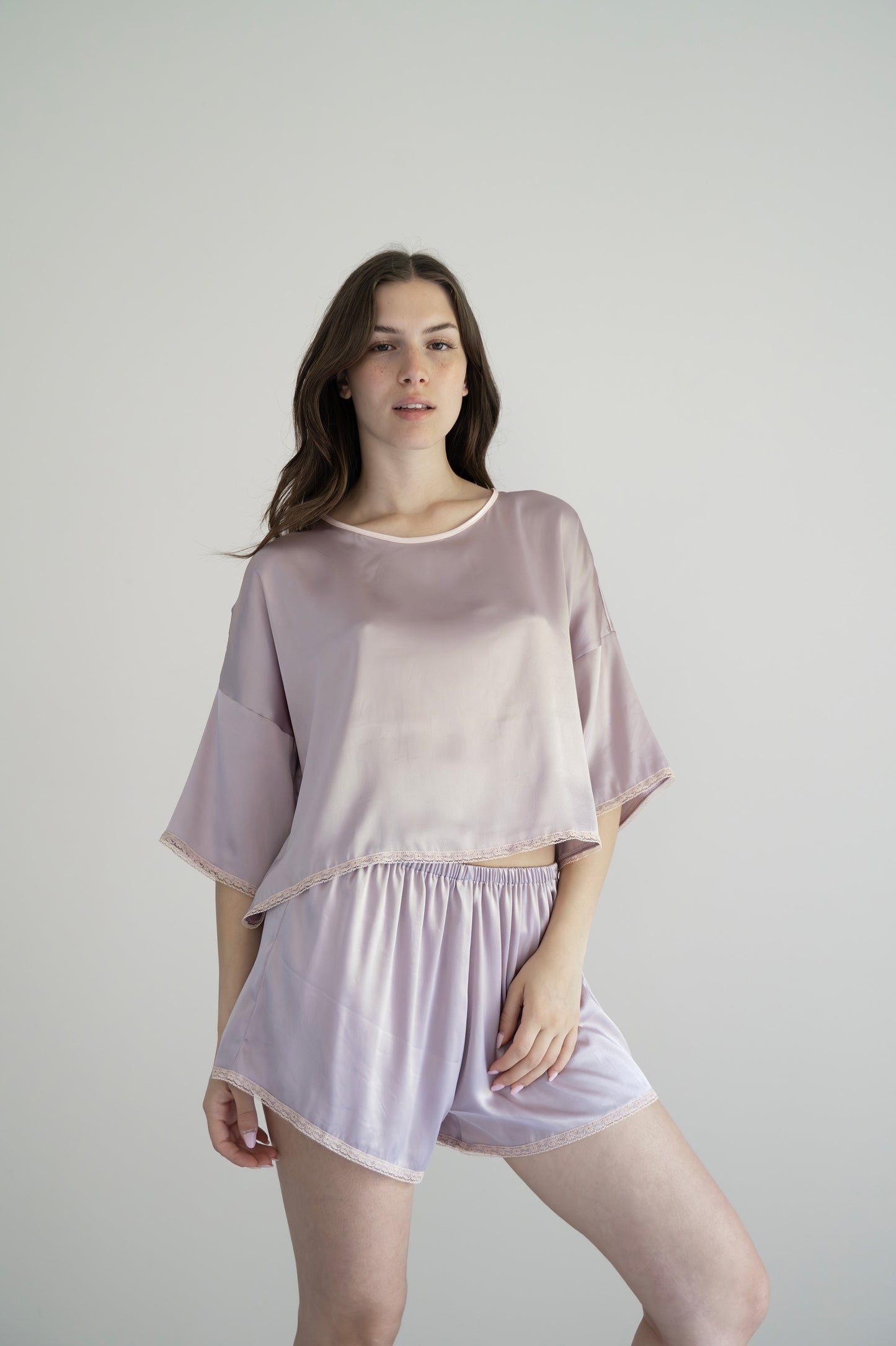 Completo Paloma variante malva con pizzo