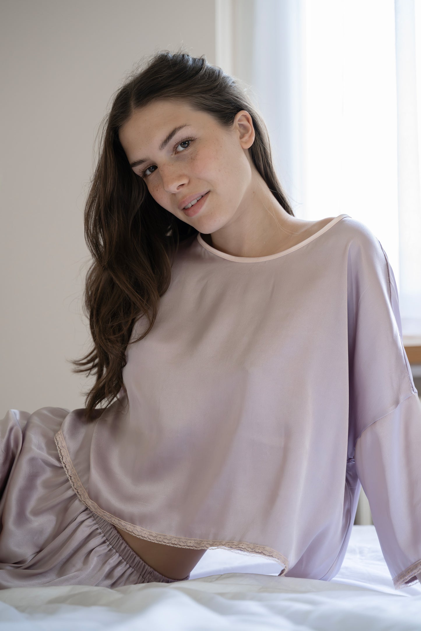 Completo Paloma variante malva con pizzo