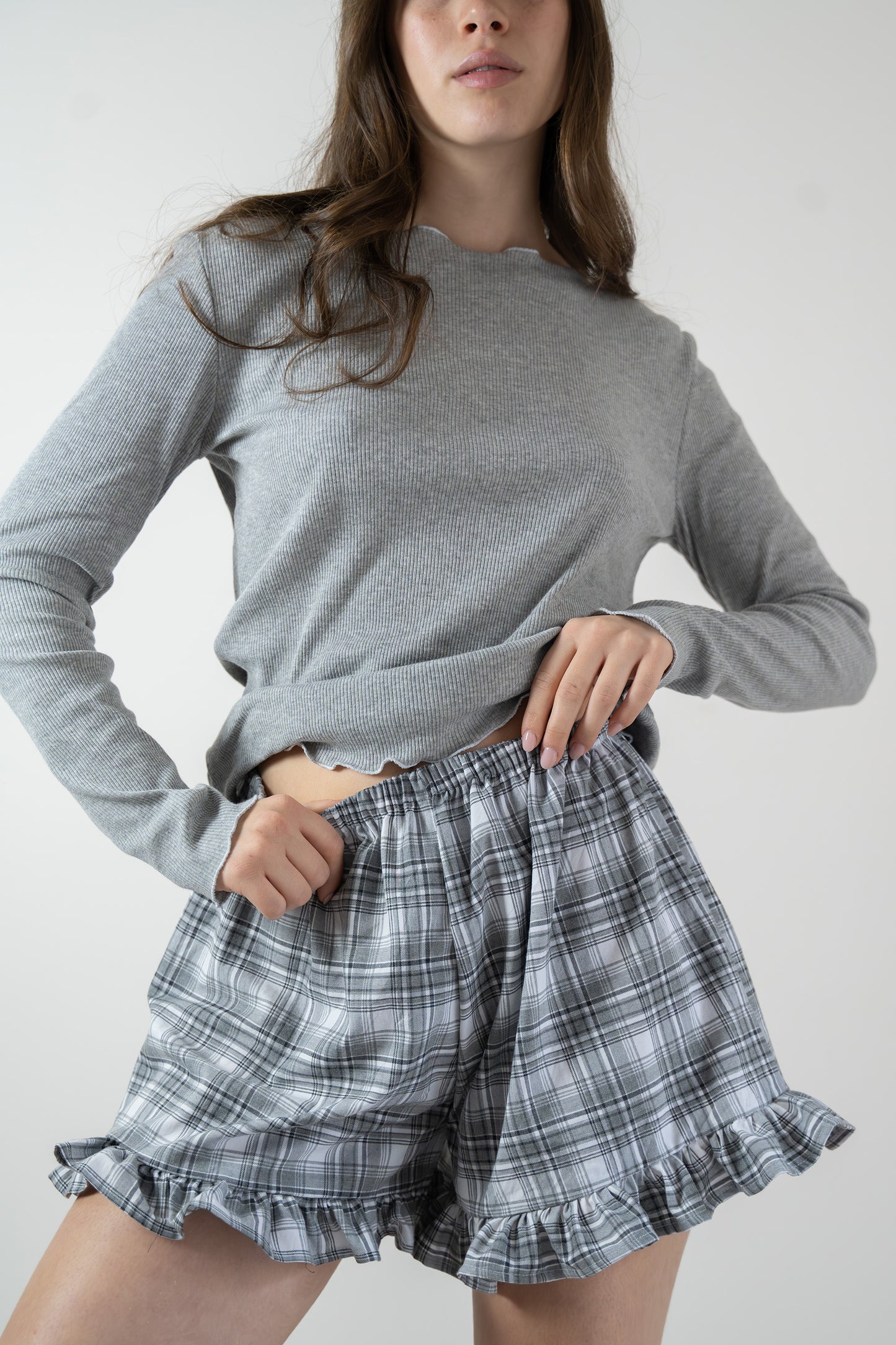 T-shirt shelly a costine, variante grigio scuro