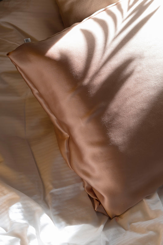 Federa in seta (rosa cipria)